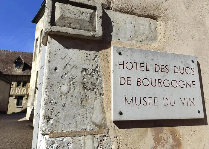 Le 14 Faubourg